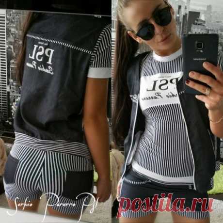 Костюм Море нью.название 3-ка футболка жилет шорты
&quot;Море нью&quot;
размер:смл
мостав:джинс тонкий двухнитка