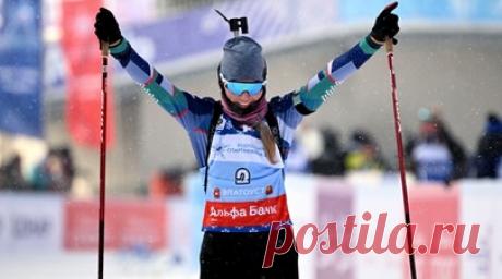 За явным преимуществом: Латыпов и Сливко выиграли гонки преследования на Спартакиаде. Эдуард Латыпов выиграл вторую золотую медаль на Спартакиаде сильнейших по биатлону в Златоусте. Несмотря на три промаха, бронзовый призёр Олимпиады ни разу не упустил лидерства в гонке преследования и опередил Карима Халили и Кирилла Бажина на восемь и 17,5 секунды соответственно. В аналогичной дисциплине у женщин победу одержала Виктория Сливко. Подопечная Андрея Падина допустила всего лишь одну осечку, и та…