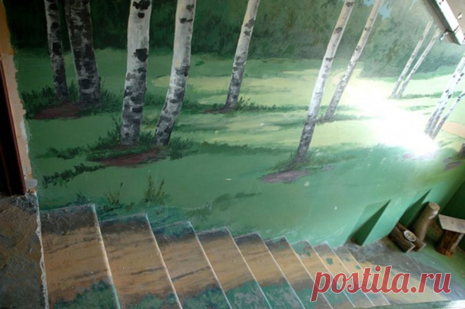 Берёзовая роща в  подъезде.