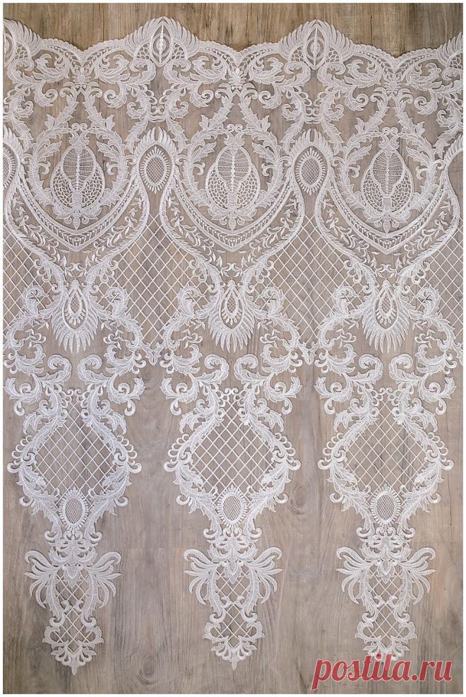 Beautiful heavy embroidered Ornament Flower Bridal Lace