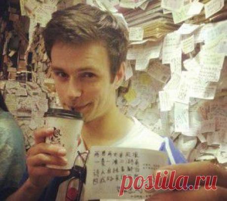 Донецк – водная стихия Донецкого аэропорта – взгляд сквозь стекло на мирного украинского террориста | Ваше мнение