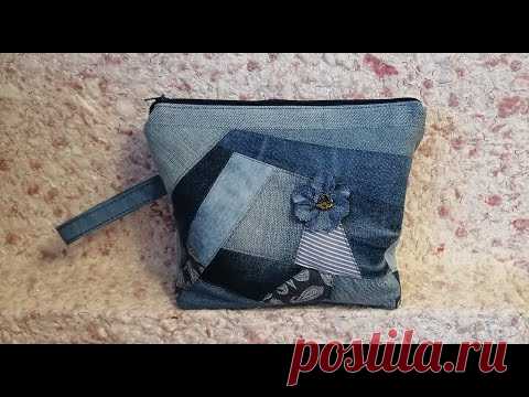 Косметичка из старых джинсов.