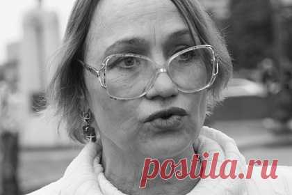 Стало известно о последних днях Нины Руслановой. Актер Станислав Садальский рассказал о последних днях коллеги Нины Руслановой, о смерти которой стало известно в воскресенье, 21 ноября. По его словам, в старости актриса оказалась беспомощной и страдала от этого. Он уточнил, что никому из знаменитостей не желает такой участи.