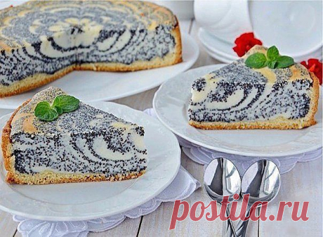 Пирог с маковый с творогом.