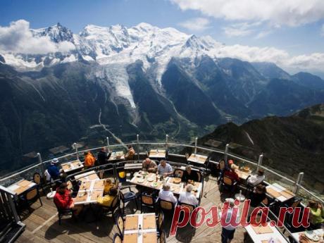 35 Most Amazing Restaurants With A View. #25 Is INSANE.