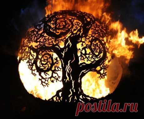 Дизайнерские огненные шары в саду ~ Planetalsad