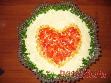 (+1) тема - Салат &quot;Сердце&quot; | ВКУСНО ПОЕДИМ!
Ингредиенты
3 шт.
картофель (отваренный в мундире)
3 шт.
яйца куриные (вареные)
1 шт.
лук
1 банка
шампиньоны (маринованные)
1 шт.
грудка куриная
1 шт.
перец болгарский (красный)
1 пучок
зелень (укроп или петрушка)
по вкусу
соль
по вкусу
майонез (для заправки)
по вкусу
сыр (твердый)