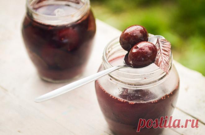 Мочёные сливы с горчицей холодным способом по рецепту 1887 года