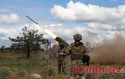 На Украине ночью зафиксировали "самую массированную" атаку. Глава Днепропетровской областной администрации Сергей Лысак сообщил, что взрывы в Павлограде продолжались около шести часов