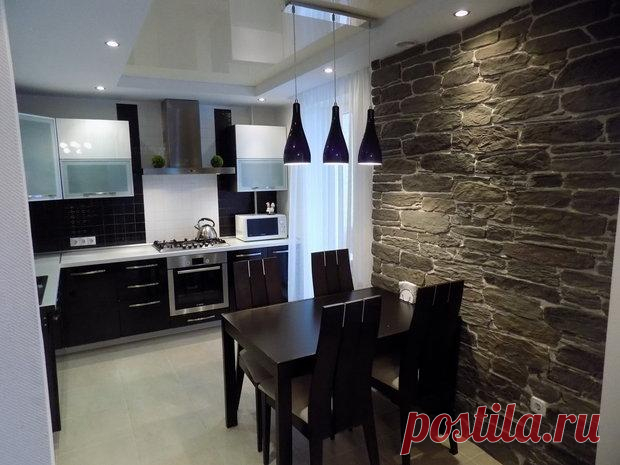 Кухня: черно-белая Рассказ Дмитрия и Натальи из Гомеля:
— Три года назад получили новую квартиру и первым делам задумались о благоустройстве кухни и ванной.
Хотелось сделать кухню максимально простой и функциональной, б...