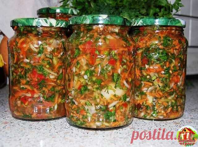 Универсальная заправка к горячим блюдам

Ингредиенты:
Морковь – 1 кг 
Петрушка (корень) – 500 г
Петрушка (зелень) – 1 пучок
Перец болгарский – 500 г
Соль (не йодированная) – 2стакана (200 мл)

Приготовление:
Морковь натрем на крупной терке.
Корень петрушки нарезать произвольно. Я режу крупненько, так как люблю петрушку в супах)).
Зелень петрушки мелко нарезать.
Перец нарезать соломкой.
Все подготовленные овощи соединить, добавить соль и хорошо перемешать. 
Сложить в сухие ...