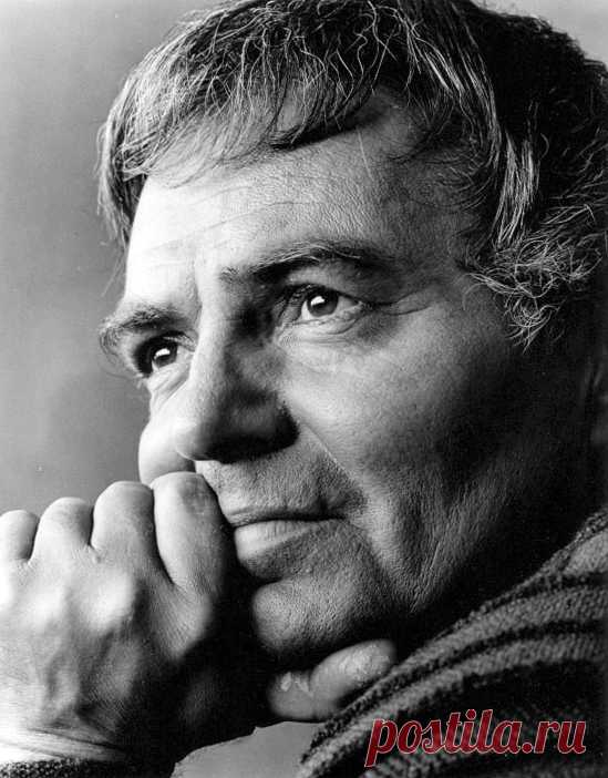 Джеймс Мейсон (James Mason)
- 15 мая, 1909 • 27 июля 1984