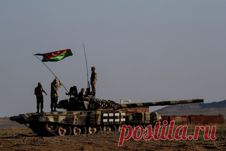 Еще двое азербайджанцев подорвались на мине в Карабахе. Двое азербайджанских строителей подорвались на противопехотной мине во время проведения земляных работ в Ходжалинском районе Нагорного Карабаха. Они получили травмы средней степени тяжести и были экстренно госпитализированы в больницу. Местные власти инициировали расследование против армянских властей.