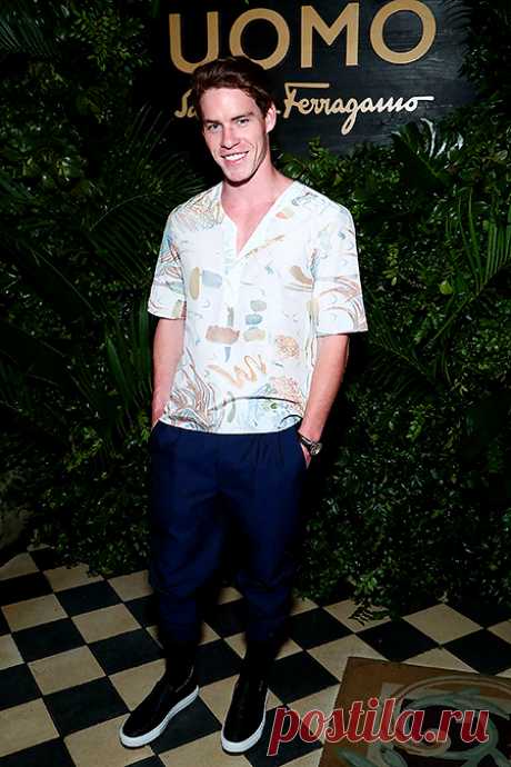 Племянник Хиллари Клинтон, дочка князя Альбера и другие представители новой золотой молодежи на вечеринке в Нью-Йорке, HELLO! Russia