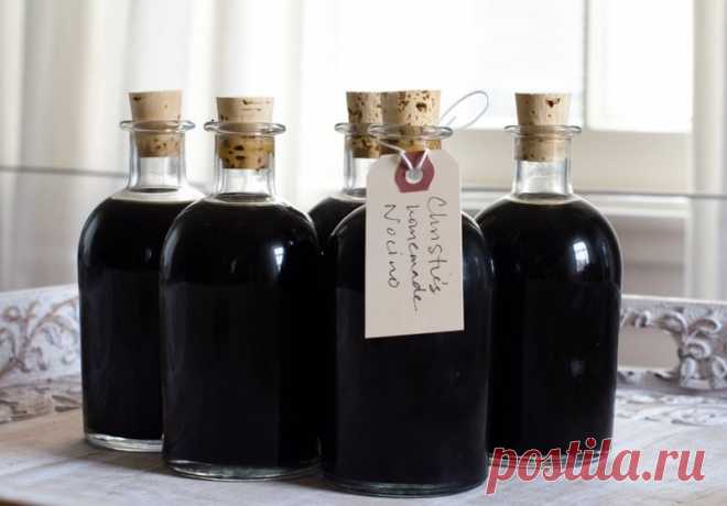 Ореховый ликер Ночино (Nocino) в домашних условиях Готовим Ночино в домашних условиях - ароматный ликер из зеленых грецких орехов. Пошаговый рецепт с фото, тонкости приготовления и многое другое.