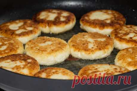 Быстрые, нежные и очень вкусные сырники! Такого рецепта в Интернете ты больше не найдешь, его передала мне бабушка… — Советы от шеф-повара