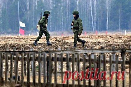 Белоруссия начнет расценивать нападение на союзников как агрессию против себя. Белоруссия, согласно новой Военной доктрине, будет рассматривать нападение на союзников как агрессию против себя. Об этом сообщил начальник информационно-аналитического управления Генштаба Вооруженных сил Белоруссии Артем Буторин. В доктрине закрепят основы отношения Белоруссии к миротворческой деятельности.