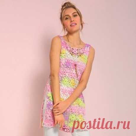 Туника карамельного цвета Чудесные цветочные мотивы, соединяясь друг с другом, превращаются в ажурную тунику &mdash; актуальную вещь для отпуска.