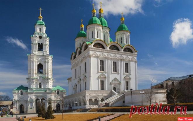 Фото: В Астраханском кремле. Фотограф Игорь Кузьмин. Город - Фото и фотограф на Расфокусе.