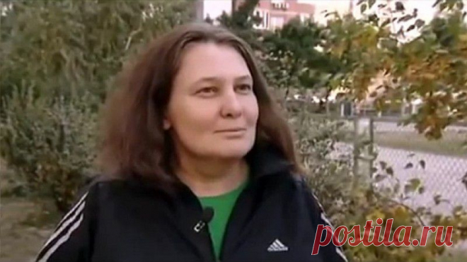 «Яресько, я так думаю, глубоко наплевать, если здесь вымрет даже все население. Она - смотрящая от Госдепа, чтобы здесь воровали и делились, а не просто так воровали, поэтому ей таки проще всего. Но она должна рассчитывать, если ее Госдеп успеет эвакуировать, то всех остальных может не успеть и народ их просто порвет на запчасти и сожрет живьем.  Монтян: Коллапс неизбежен. Спасайся кто может | Ваше мнение