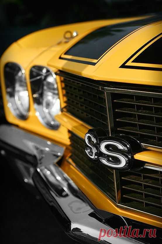 Original Chevrolet Camaro SS 1969 - пожалуй самые известные "ss" на решетке радиатора ...