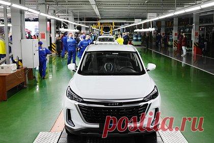 В России перестанут продавать два китайских кроссовера