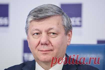 В России отреагировали на появление немецких войск в Польше. Согласие Польши на появление в стране немецких войск является свидетельством активизации накачивания соседних с Россией стран военными силами НАТО. Так на решение Варшавы в разговоре с «Лентой.ру» отреагировал депутат Государственной Думы, первый заместитель председателя комитета по международным делам Дмитрий Новиков.