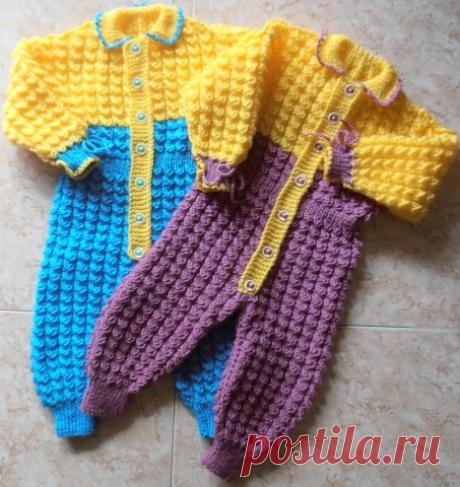 Новорожденным двойняшкам.