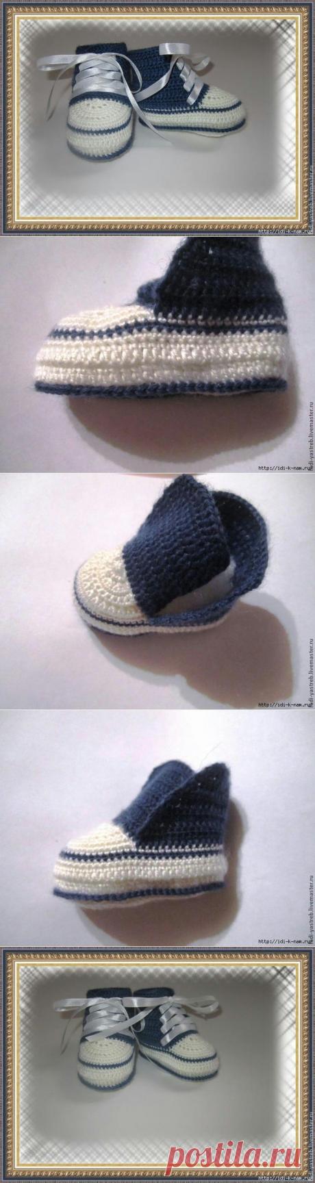 вязаные пинетки - кеды