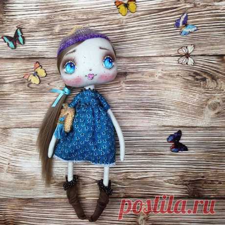 А мы переоделись! Весна же ж:) *девчушка свободна  #куколки #куколка #куколкаручнойработы #интерьернаякуколка #текстильнаякуколка #кукла #кукларучнойработы #интерьернаякукла #текстильнаякукла #текстильнаякукларучнойработы #авторскаякукла #кукланазаказ #куклаизткани #куклавподарок #рукоделие #своимируками #хендмейд #handmade #авторскаяигрушка #текстильнаяигрушка #интерьернаяигрушка #artdoll #doll  #подарокдевочке #подарок8марта #подарокдочке #подарокмаме #подароксестре #подароклюбимой #подарок