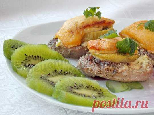 Мясо с киви в духовке