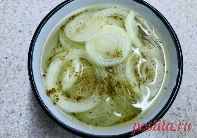 Мариную лук без уксуса и лимона. Идеальная закуска к мясу и просто в салат | Тарелка.ру | Дзен