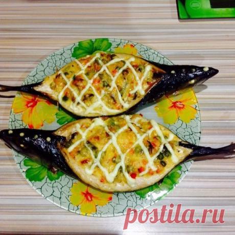Скумбрия с овощами.
Автор: Надежда Яновская
Нежнейшая, сочная и ароматная скумбрия, запеченная со сливками, фаршированная овощами и грибами, под вкусной, румяной сырной корочкой.
Ингредиенты:
Показать полностью…