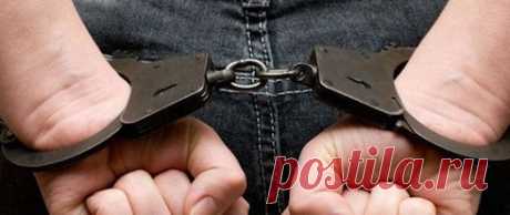 За заказ часов с видеокамерой россиянина могут посадить на 4 года