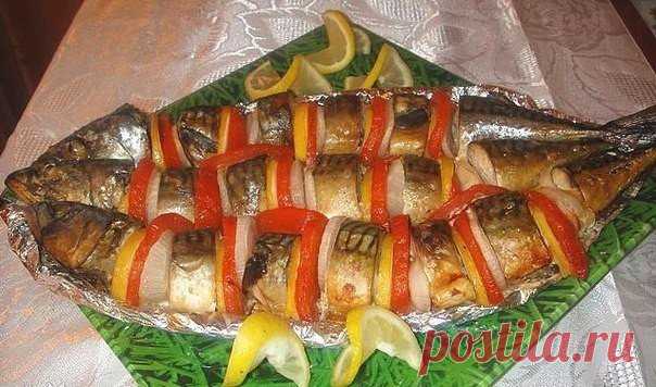 Сочная скумбрия, запеченная в духовке. Очень вкусно и полезно! Аромат божественный!