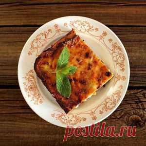 Творожная запеканка с изюмом и бананом
