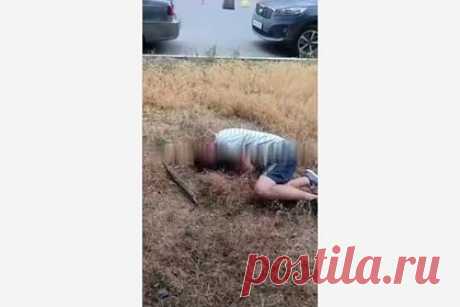 Крымчанин показал видео с окровавленным мужчиной и заявил о его «вышвыривании» из больницы