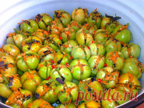 Зеленые, квашенные, фаршированные помидоры по — грузински.