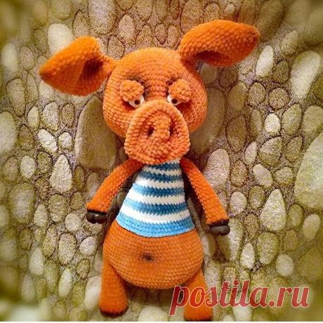 Плюшевый Хрю от @tatianasorokina34 🐷 🐷 🐷 
#довяжуипокажу #вязаныеигрушки #вязаныйпоросенок #вязаниекрючком