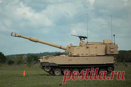 Италия передала Украине около 20 самоходок M109L. Италия передала Киеву около 20 самоходных артиллерийских установок M109L. Состав с техникой прошел 15 апреля через вокзал северного города Удине. Пассажиры позже опубликовали в соцсетях видео, на котором гаубицы на гусеницах проезжают мимо станции на железнодорожных платформах.