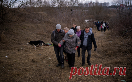 Власти Украины рассказали о работе гуманитарных коридоров 13 марта. По данным вице-премьера Ирины Верещук и омбудсмена Людмилы Денисовой, в воскресенье коридоры заработают по 14 направлениям