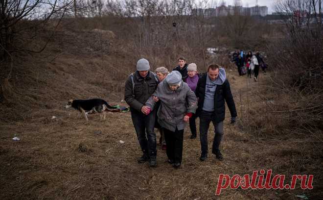 Власти Украины рассказали о работе гуманитарных коридоров 13 марта. По данным вице-премьера Ирины Верещук и омбудсмена Людмилы Денисовой, в воскресенье коридоры заработают по 14 направлениям