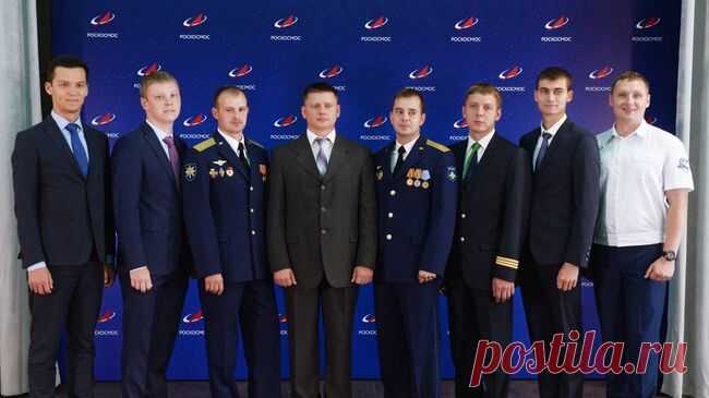 Космонавт Олег Платонов вышел на видеосвязь с товарищами по отряду