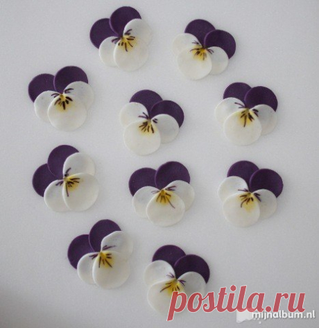 Анютины глазки из полимерной глины. МК