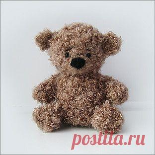Вяжем мишку-малышку.