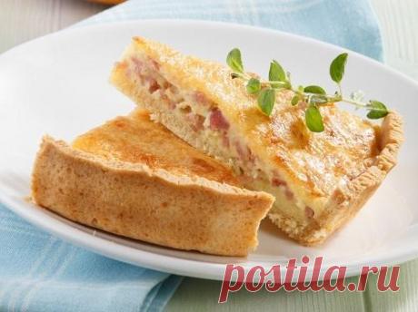 Пирог с сыром и копченостями. Рецепт