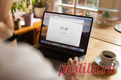 В Госдуме допустили «дерусификацию» выдачи Google по просьбе Украины. Google может прислушаться к просьбе Украины и дерусифицировать поисковую выдачу. Об этом заявил зампред комитета Госдумы по информационной политике Антон Горелкин. Он также допустил, что может быть наложен запрет использования русскоязычного контента рекомендательными алгоритмами YouTube.