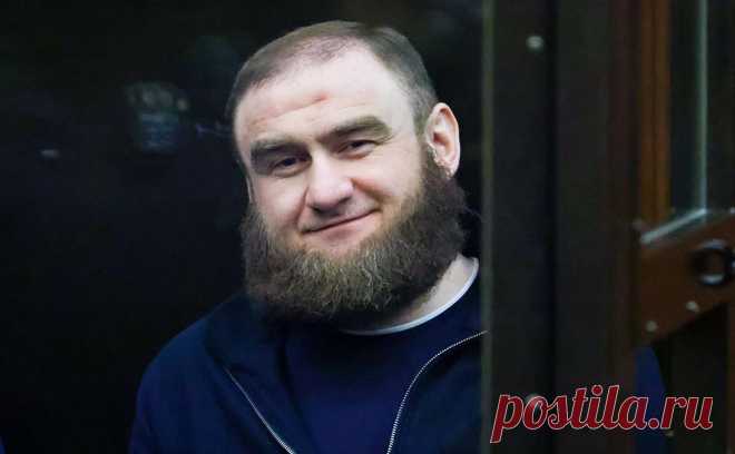 Адвокат Арашукова сообщил, что его перестали пускать к подзащитному. После заведения на Арашукова нового уголовного дела к нему в «Черный дельфин» перестали пускать защитников, сообщил адвокат экс-сенатора. Он пожаловался в Генпрокуратуру и СК