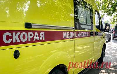 Раненных при атаке на здание совета Новой Каховки пенсионерок госпитализировали. Поврежден жилой дом