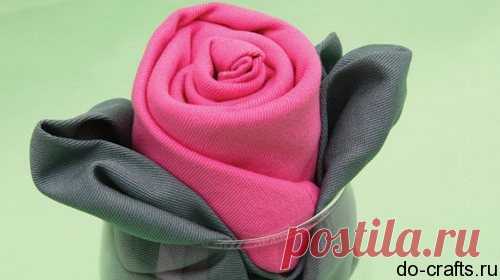 Как сделать из салфетки розу.